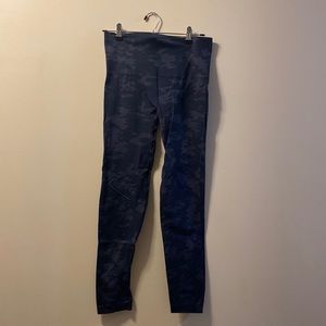 Spanx camo seamless leggings in black